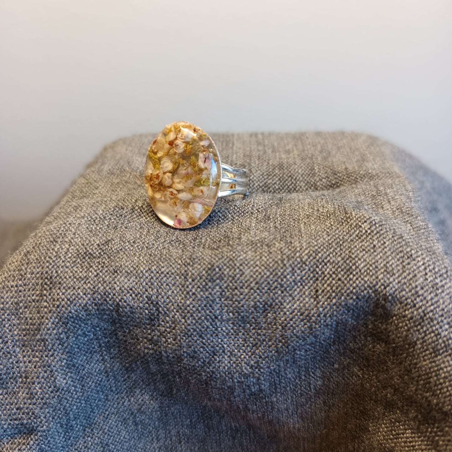 Heather. Light purple. Highlands. Adjustable. Ring