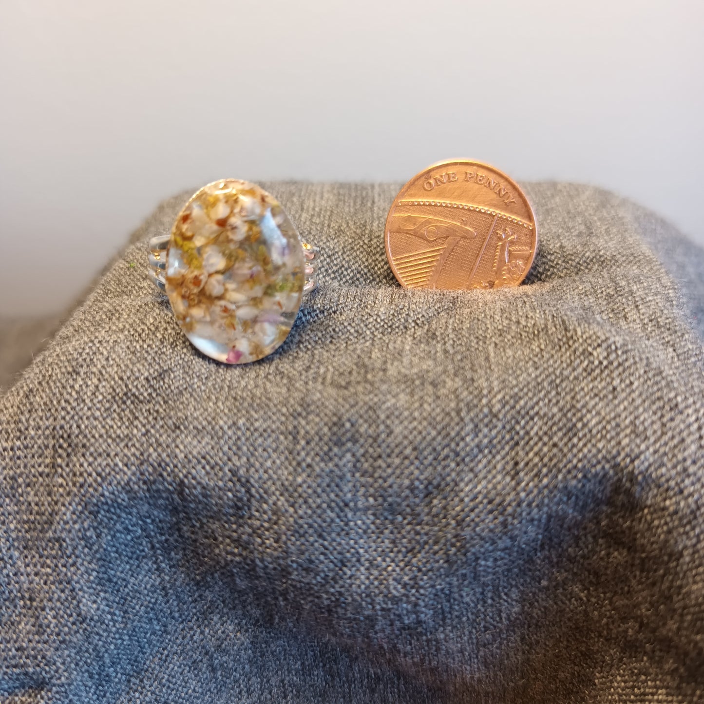 Light Purple Heather Oval Gem Ring